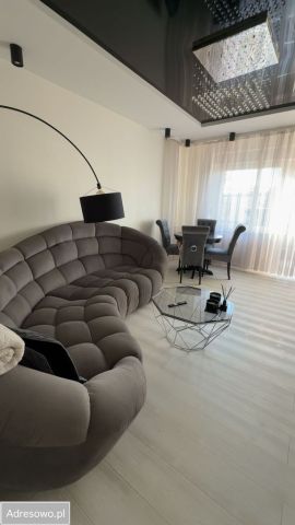 Mieszkanie 4-pokojowe Żagań, ul. Waryńskiego. Zdjęcie 1