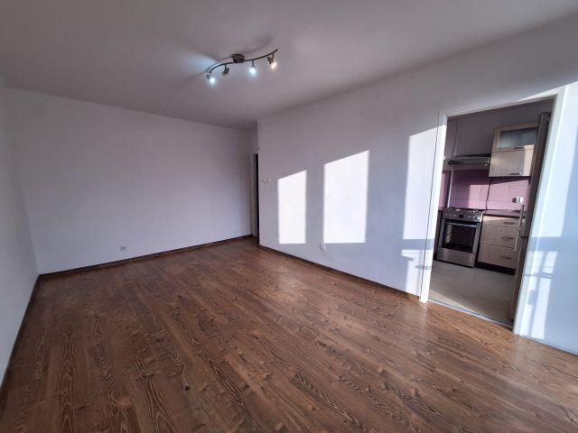 Mieszkanie 2-pokojowe Nowy Sącz Barskie, ul. Władysława Broniewskiego. Zdjęcie 1