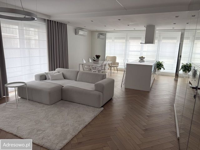 Mieszkanie 3-pokojowe Kraków Dębniki, ul. bpa Albina Małysiaka. Zdjęcie 1