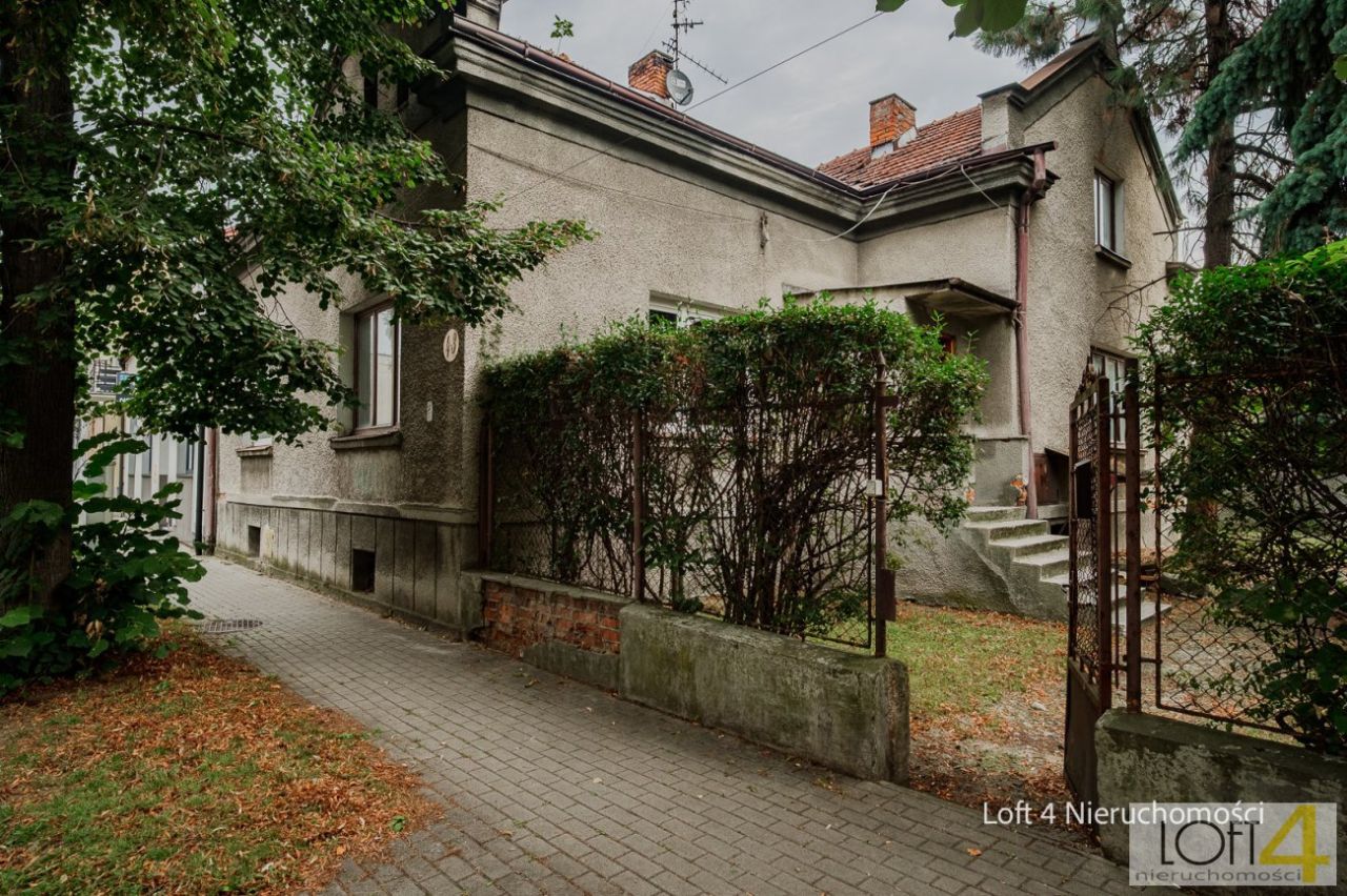 dom wolnostojący, 7 pokoi Tarnów Śródmieście, ul. Zygmunta Krasińskiego. Zdjęcie 1