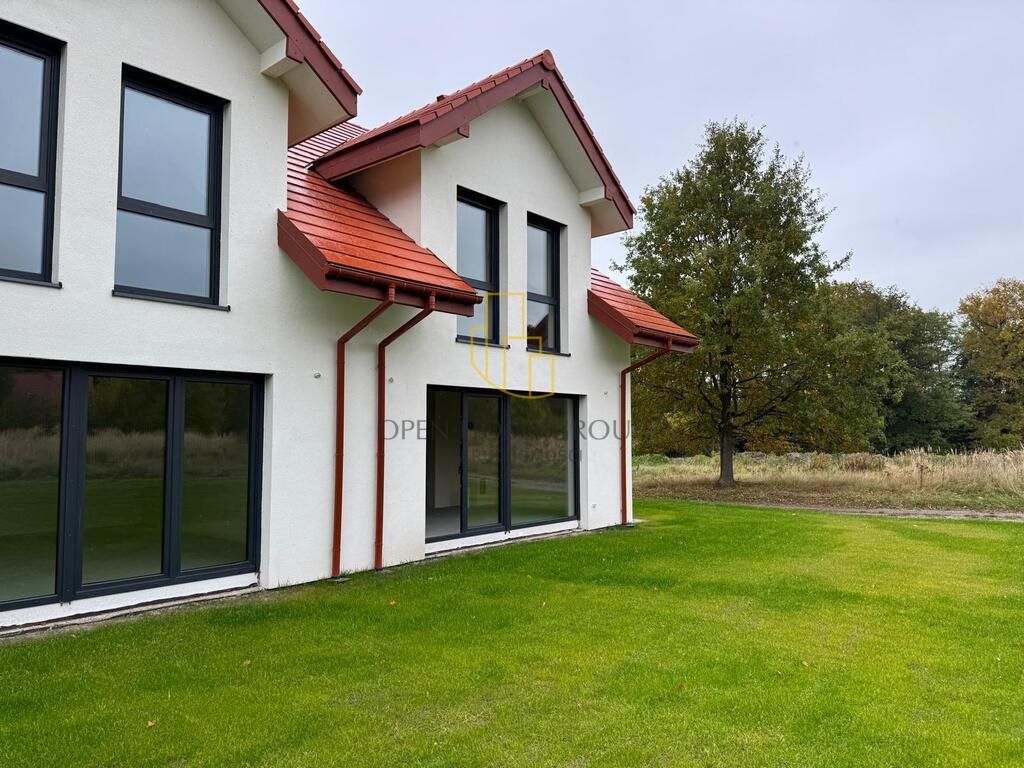 bliźniak, 5 pokoi Wilczków. Zdjęcie 2