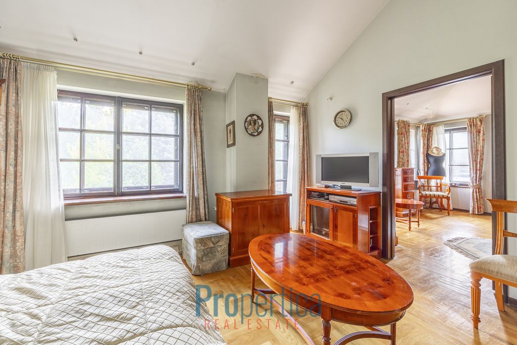 bliźniak, 10 pokoi Warszawa Wilanów, ul. Królewicza Jakuba. Zdjęcie 9