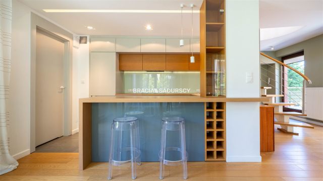 Mieszkanie 4-pokojowe Brzyczyna. Zdjęcie 17