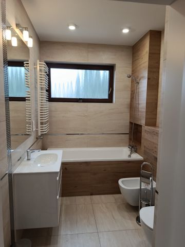 dom szeregowy, 5 pokoi Łódź Górna, ul. Lechosława Roszkowskiego. Zdjęcie 7