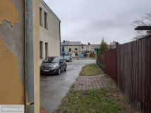 dom wolnostojący, 5 pokoi Ożarów, pl. Wolności. Zdjęcie 1