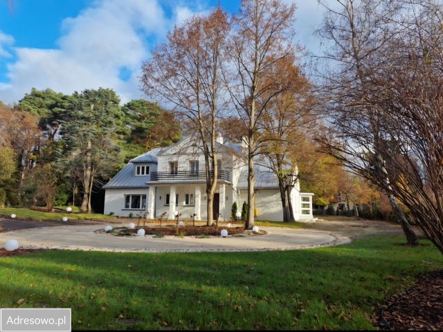 dworek, 8 pokoi Komorów. Zdjęcie 1