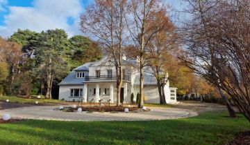 dworek, 8 pokoi Komorów