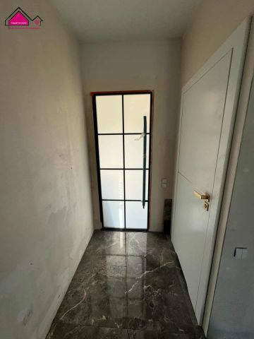 bliźniak, 3 pokoje Rumin. Zdjęcie 7