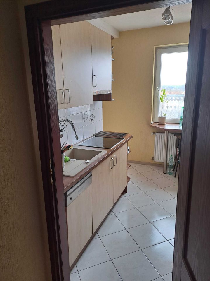 Mieszkanie 3-pokojowe Tychy, ul. Jana Barona. Zdjęcie 3