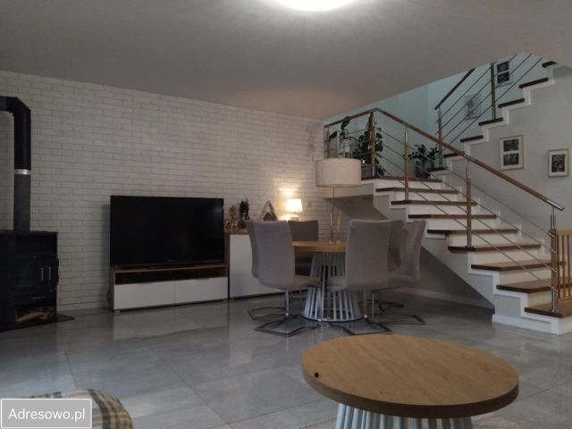 dom szeregowy, 4 pokoje Namysłów. Zdjęcie 1