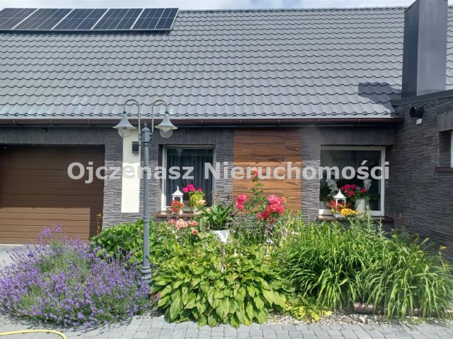 Mieszkanie 3-pokojowe Niemcz. Zdjęcie 1