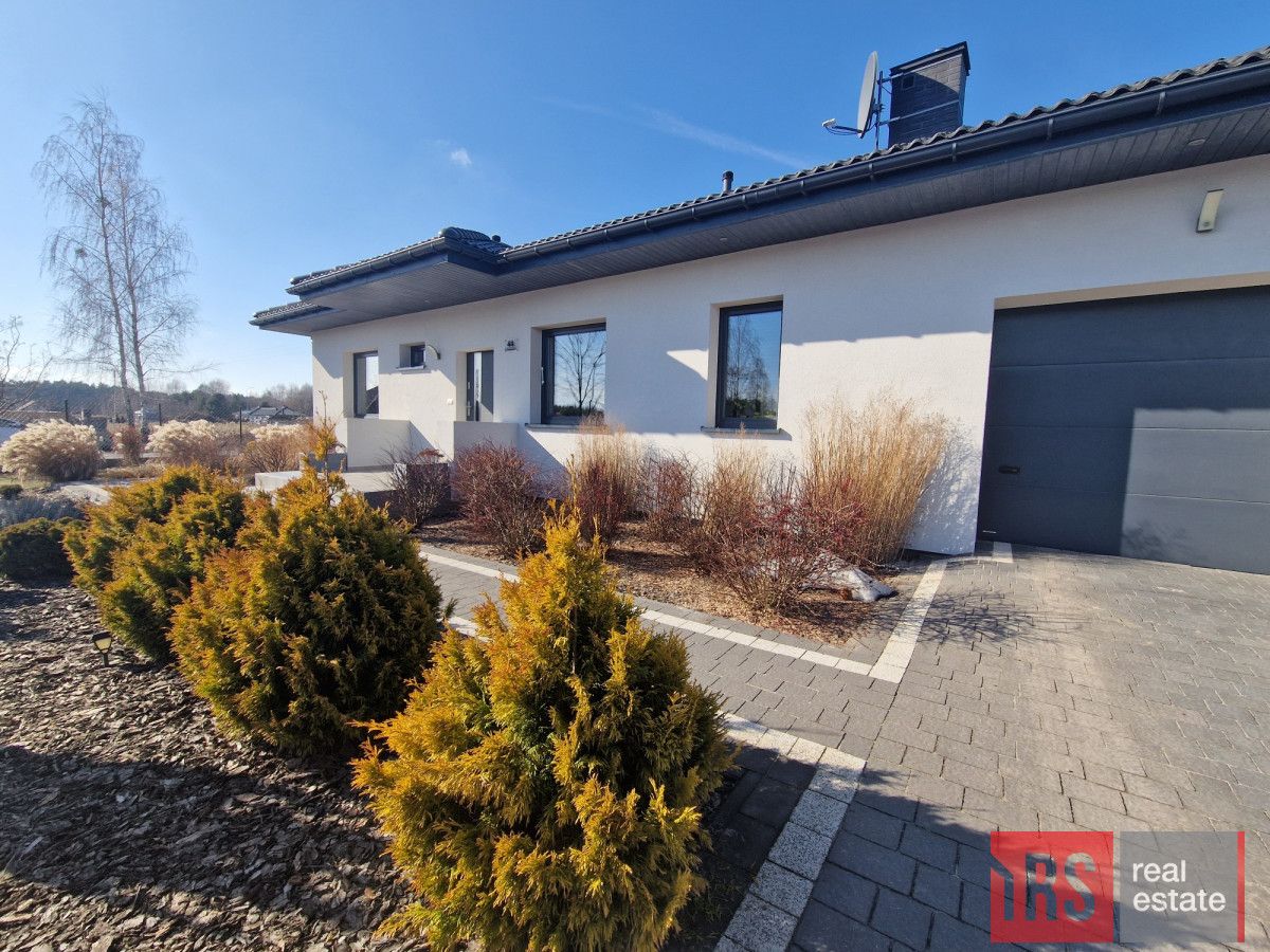 dom wolnostojący, 4 pokoje Dosin, ul. Rumiankowa. Zdjęcie 18