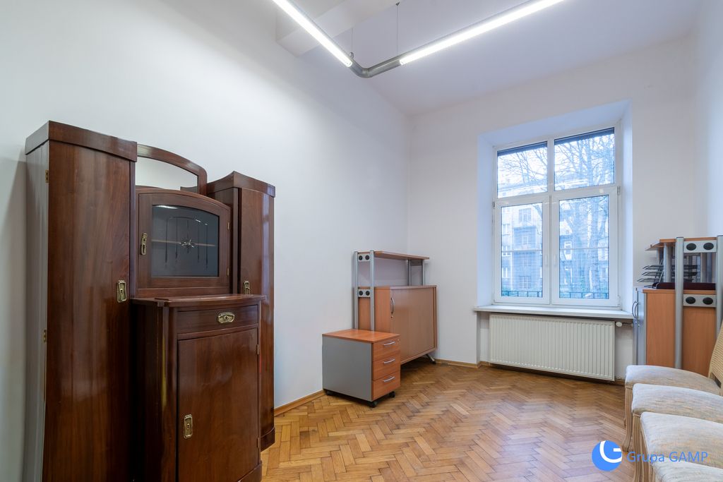 Biuro Kraków, ul. Długa. Zdjęcie 14