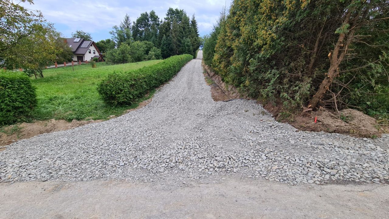 Działka budowlana Uherce Mineralne. Zdjęcie 12