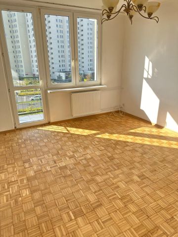 Mieszkanie 3-pokojowe Warszawa Bródno. Zdjęcie 1