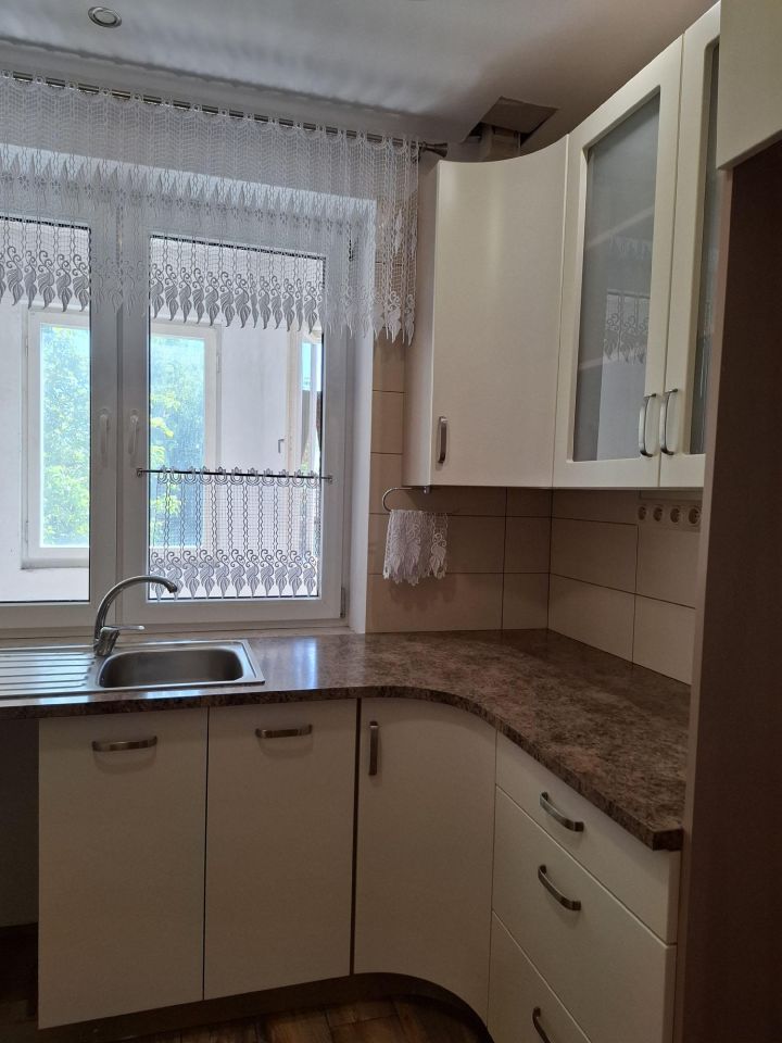 dom wolnostojący, 6 pokoi Sanok Dąbrówka Polska, ul. 1000-lecia. Zdjęcie 13