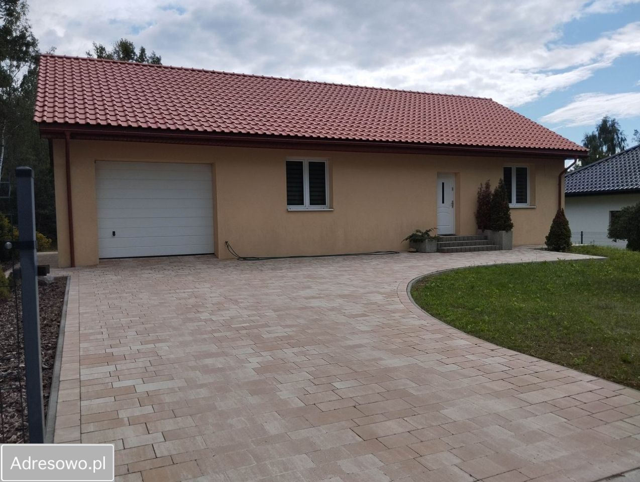 dom wolnostojący, 4 pokoje Piekoszów. Zdjęcie 2