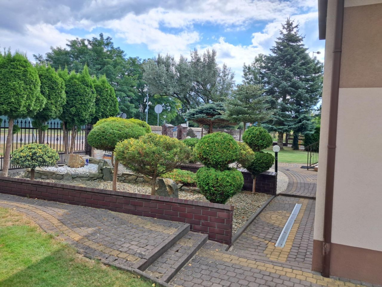 dom wolnostojący, 8 pokoi Radomsko Sucha Wieś, ul. Starowiejska. Zdjęcie 18