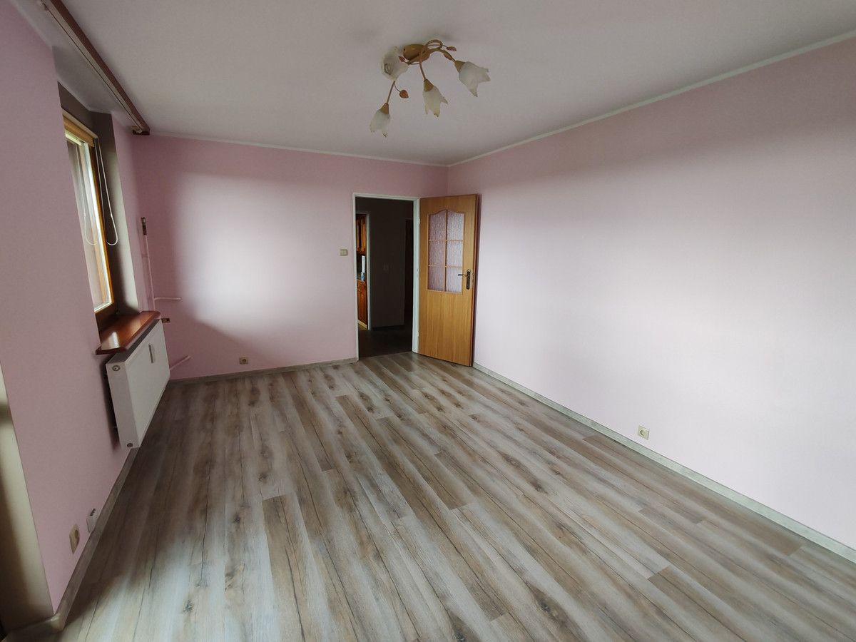 Mieszkanie 3-pokojowe Sztum, os. Różane. Zdjęcie 1