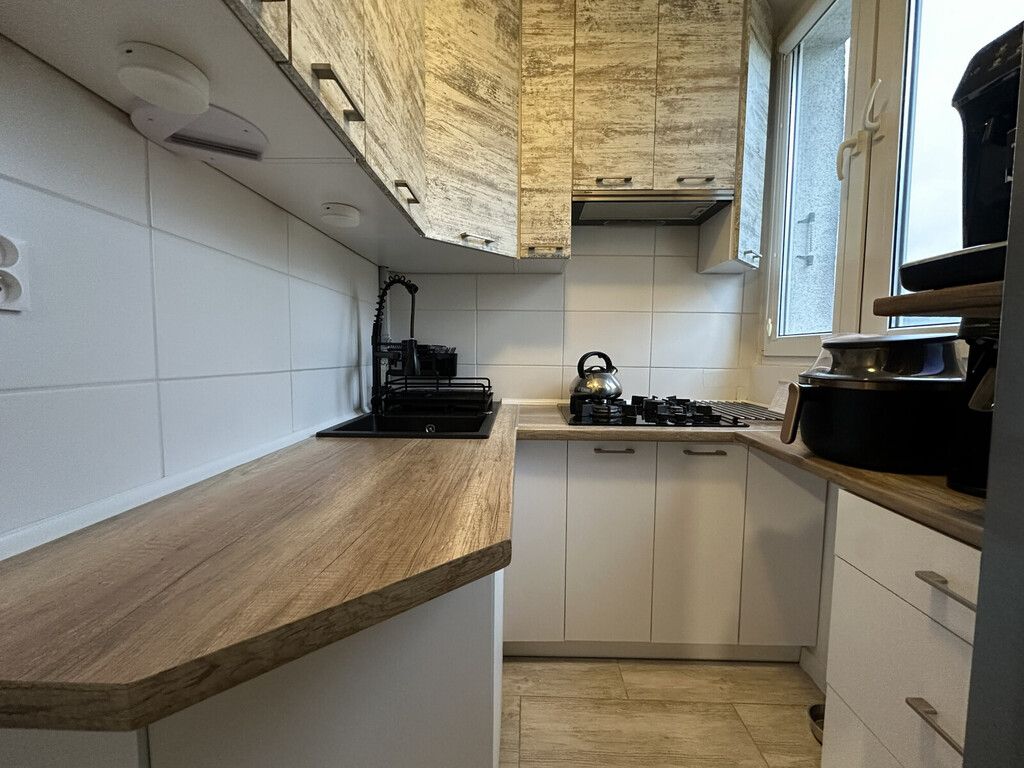 Mieszkanie 3-pokojowe Łódź Dąbrowa, ul. Juliusza Kossaka. Zdjęcie 3