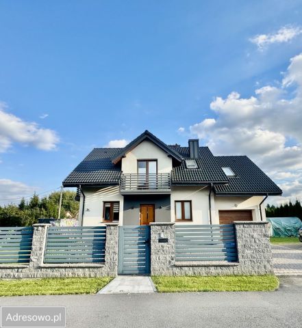 dom wolnostojący, 4 pokoje Niepołomice, ul. Wiślana. Zdjęcie 1