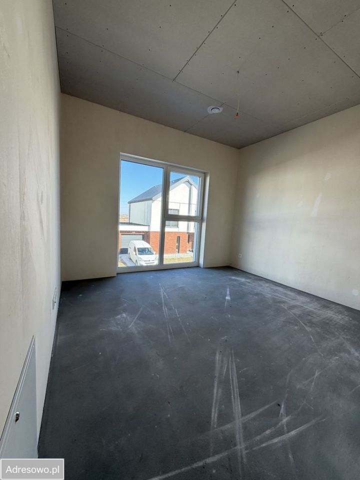 bliźniak, 4 pokoje Słomin. Zdjęcie 3