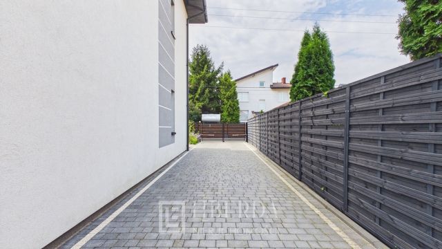 bliźniak, 5 pokoi Ząbki, ul. Kamienna. Zdjęcie 3