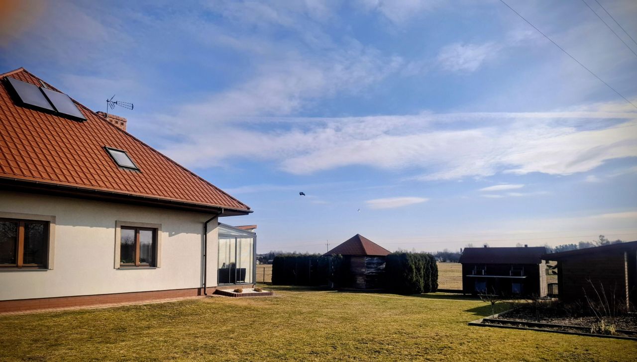 dom wolnostojący, 4 pokoje Brzustowiec. Zdjęcie 6