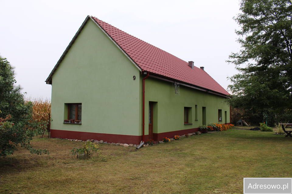 dom wolnostojący, 4 pokoje Sośnie, ul. Brzozowa