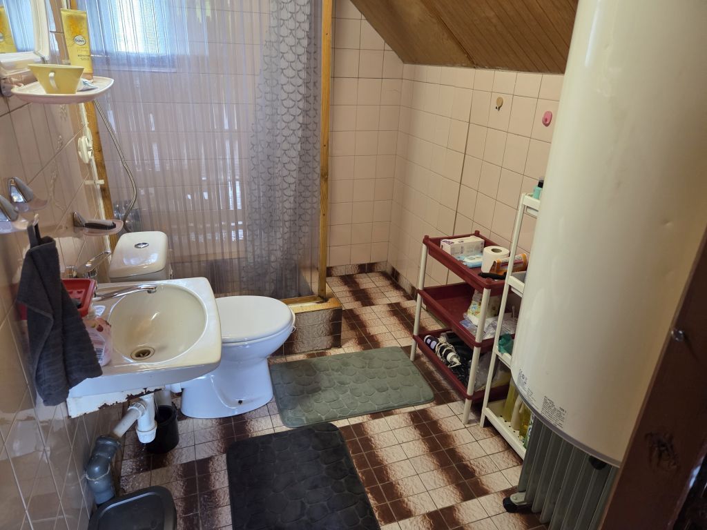siedlisko, 5 pokoi Pogobie Średnie. Zdjęcie 9