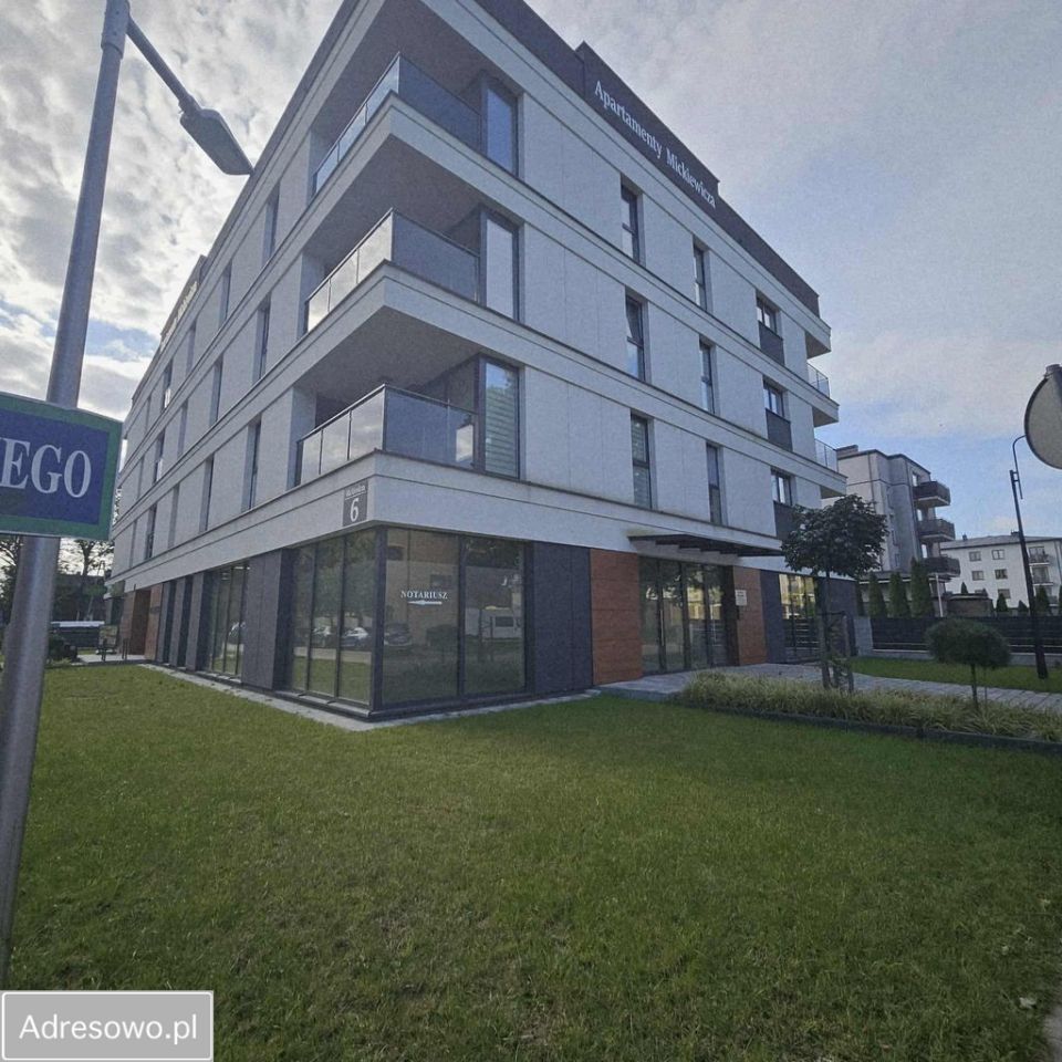 Lokal Tłuszcz, ul. Adama Mickiewicza