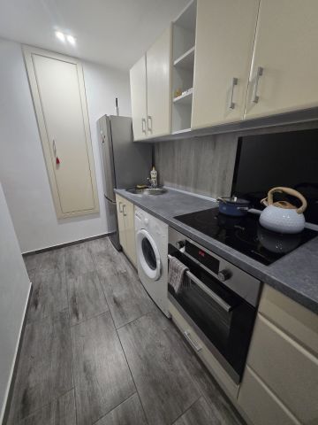 Mieszkanie 2-pokojowe Kęty Centrum, os. kard. Stefana Wyszyńskiego. Zdjęcie 1