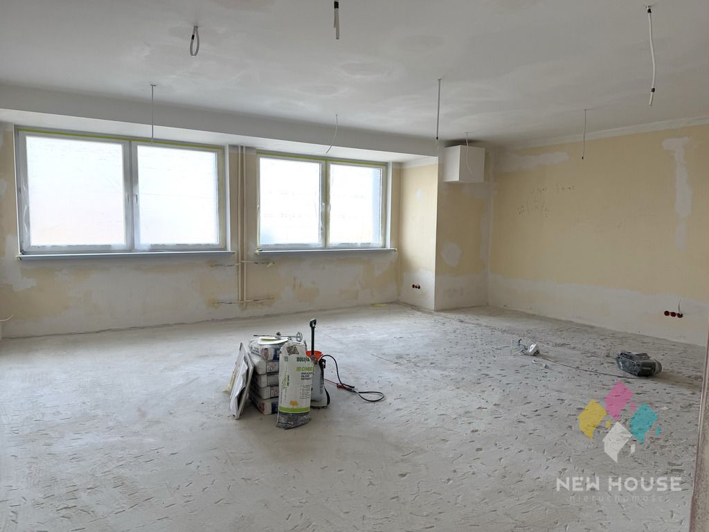 Biuro Olsztyn Podgrodzie, al. Aleja Obrońców Tobruku. Zdjęcie 4