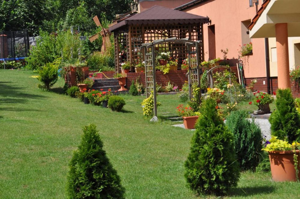 dom wolnostojący, 8 pokoi Ogonowice. Zdjęcie 2