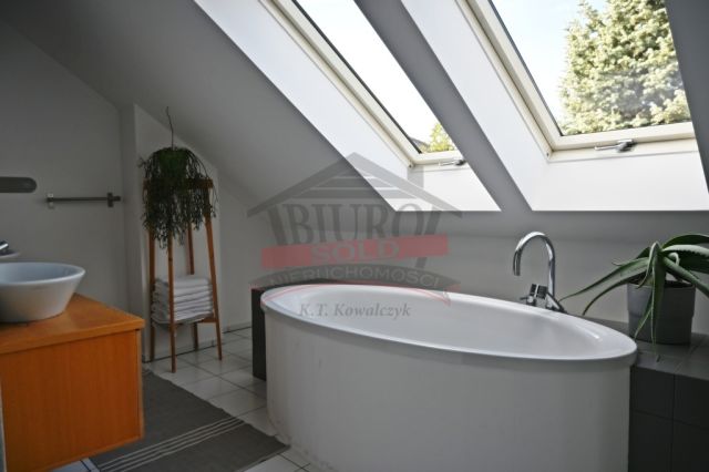 dom wolnostojący, 6 pokoi Chrząstowice. Zdjęcie 17