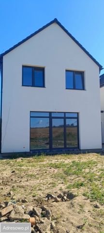 bliźniak, 5 pokoi Tuchom, ul. Kwiatowa. Zdjęcie 1