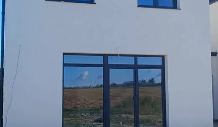 bliźniak, 5 pokoi Tuchom, ul. Kwiatowa