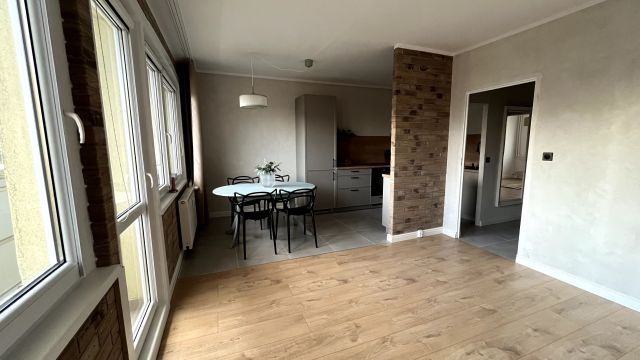 Mieszkanie 4-pokojowe Rybnik. Zdjęcie 1