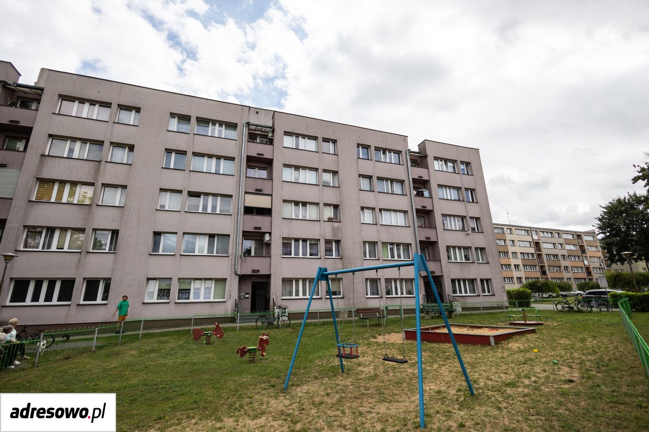 Mieszkanie 3-pokojowe Oleśnica, ul. Łużycka. Zdjęcie 1
