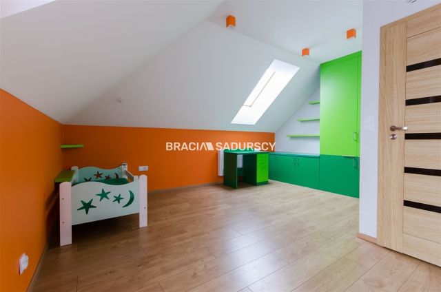 dom wolnostojący, 7 pokoi Myślenice Górne Przedmieście. Zdjęcie 19