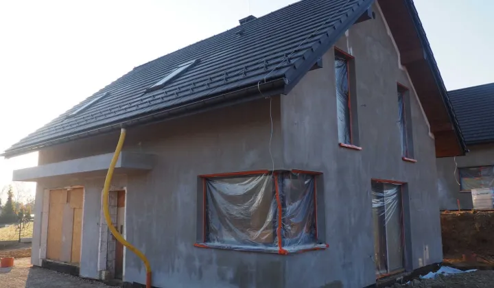 dom wolnostojący, 4 pokoje Brzoskwinia