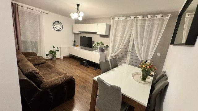 Mieszkanie 3-pokojowe Poznań Naramowice, ul. Karpia. Zdjęcie 1