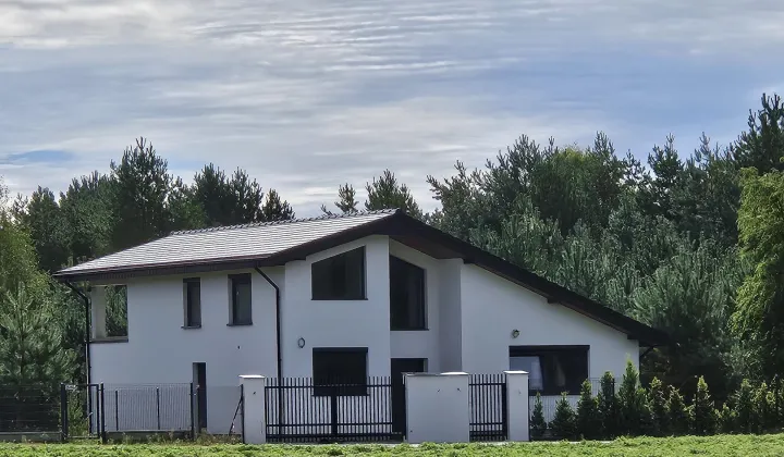 dom wolnostojący, 4 pokoje Skrzynka