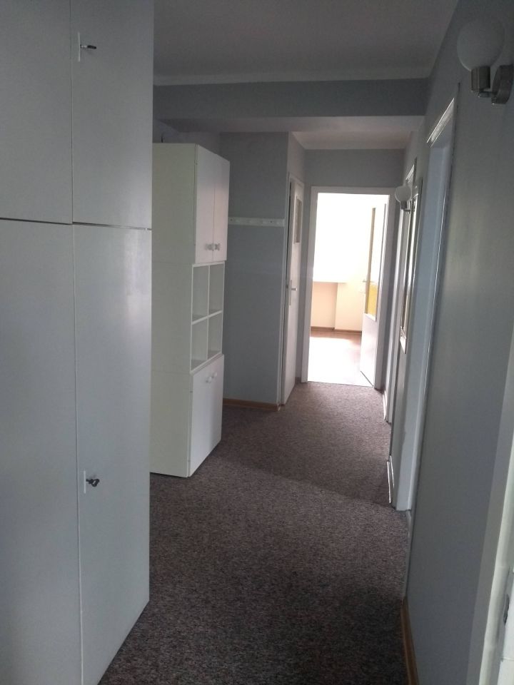 Mieszkanie 3-pokojowe Konin, ul. Powstańców Wielkopolskich. Zdjęcie 2