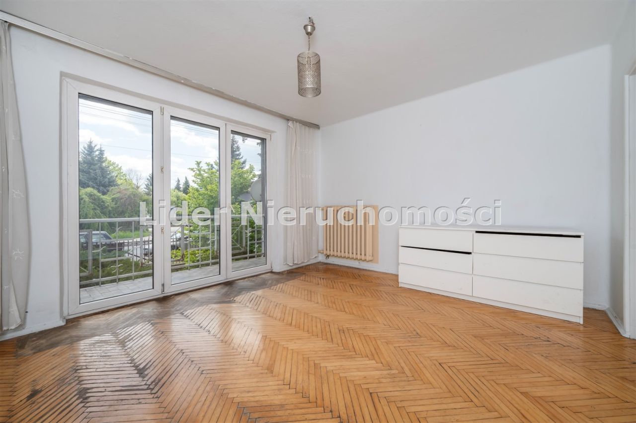 dom wolnostojący, 8 pokoi Pabianice, ul. Karniszewicka. Zdjęcie 7