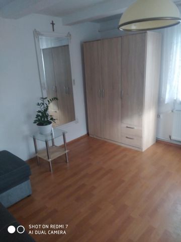 dom wolnostojący, 2 pokoje Uchańka, Uchanka. Zdjęcie 1