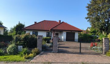 dom wolnostojący, 3 pokoje Wola Uhruska, ul. Leśna