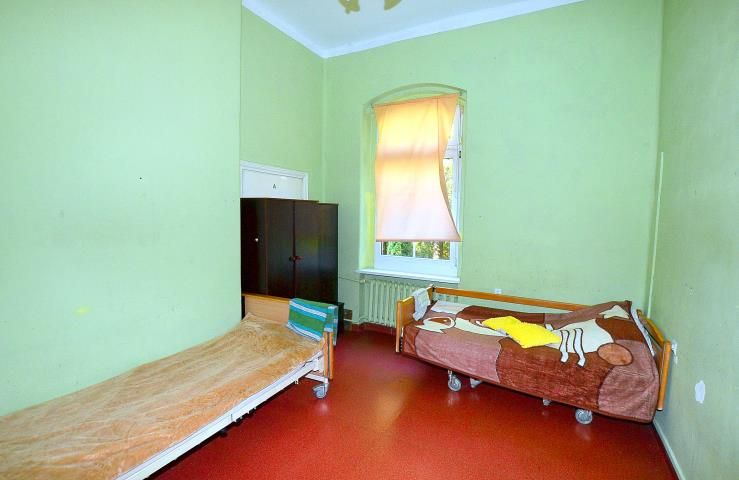 Lokal Chorzów Stary Chorzów, pl. Piastowski. Zdjęcie 7