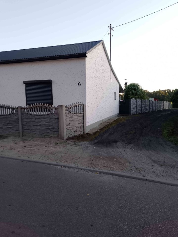 dom wolnostojący, 2 pokoje Łazy. Zdjęcie 3