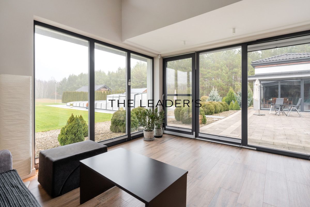 dom wolnostojący, 8 pokoi Kampinos. Zdjęcie 12